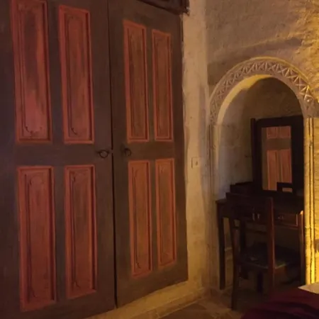 Bed & Breakfast Heaven Cave House - Razziya Evi 3*