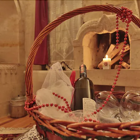 Bed & Breakfast Heaven Cave House - Razziya Evi 3*