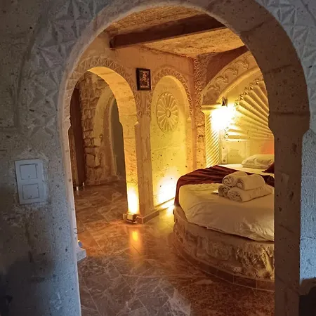 Heaven Cave House - Razziya Evi