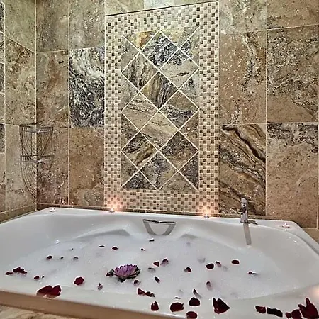 Heaven Cave House - Razziya Evi